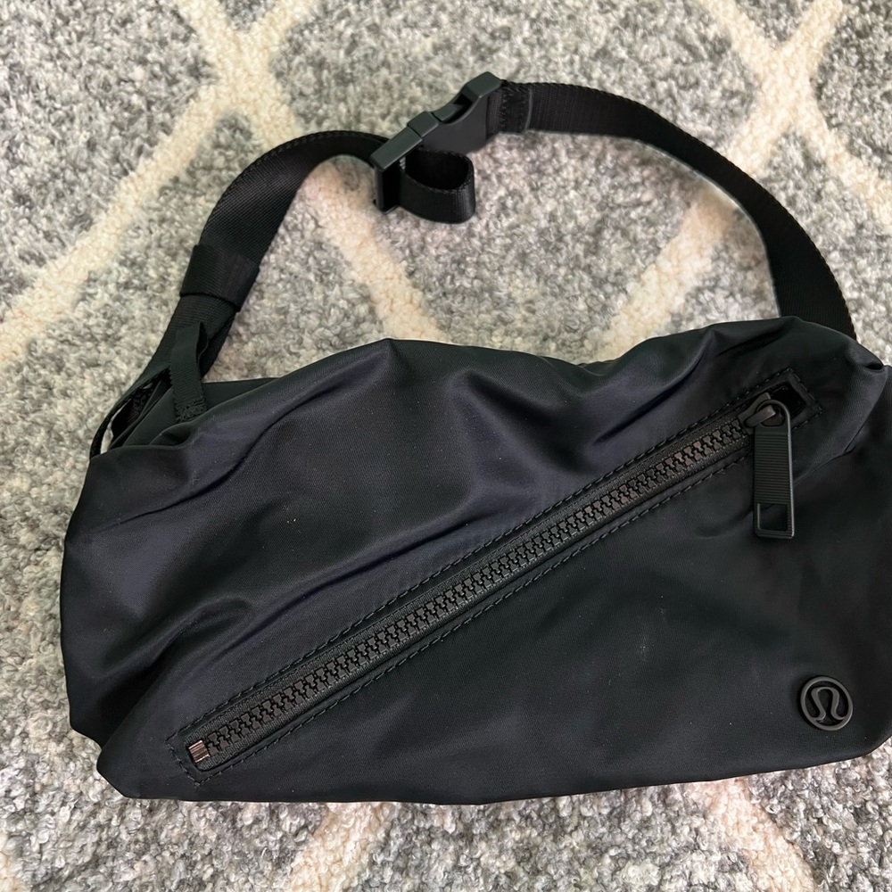 Lululemon athelica Belt bag